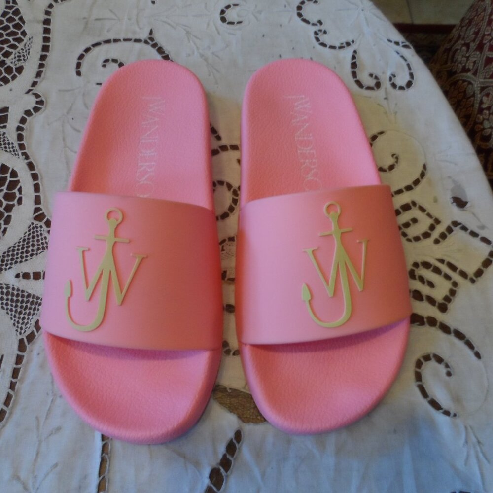 New JW Anderson Pink Rubber Pool Slides w/Signature Anchor Logo Size EU 39 /US 9 - Picture 2 of 16